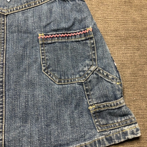 Oshkosh jean jumper, 3-6 months - Picture 6 of 6